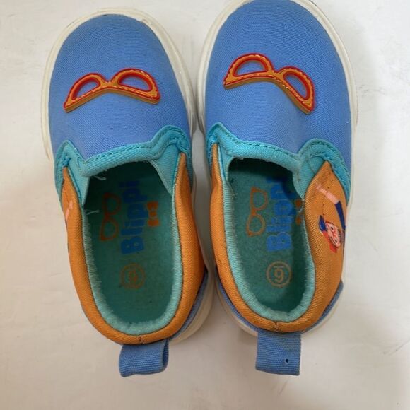 BLIPPI SLIP ON SHOES - Picture 6 of 7
